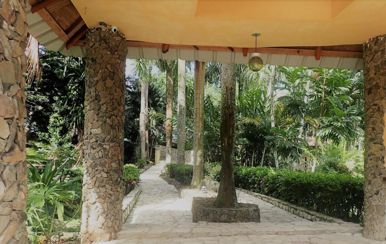 Hotel Colinas Del Rey Hato Mayor Del Rey Екстериор снимка